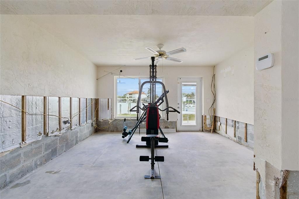 For Sale: $899,900 (3 beds, 2 baths, 1966 Square Feet)