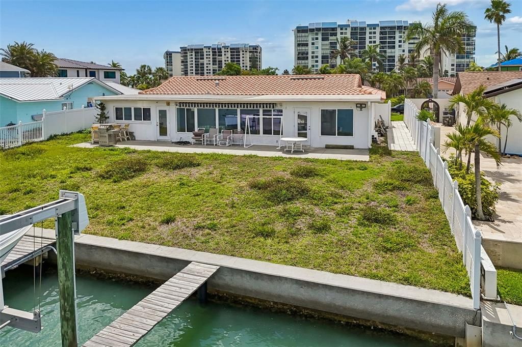 For Sale: $899,900 (3 beds, 2 baths, 1966 Square Feet)