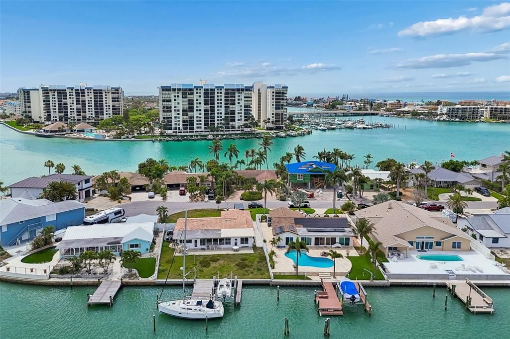 For Sale: $899,900 (3 beds, 2 baths, 1966 Square Feet)