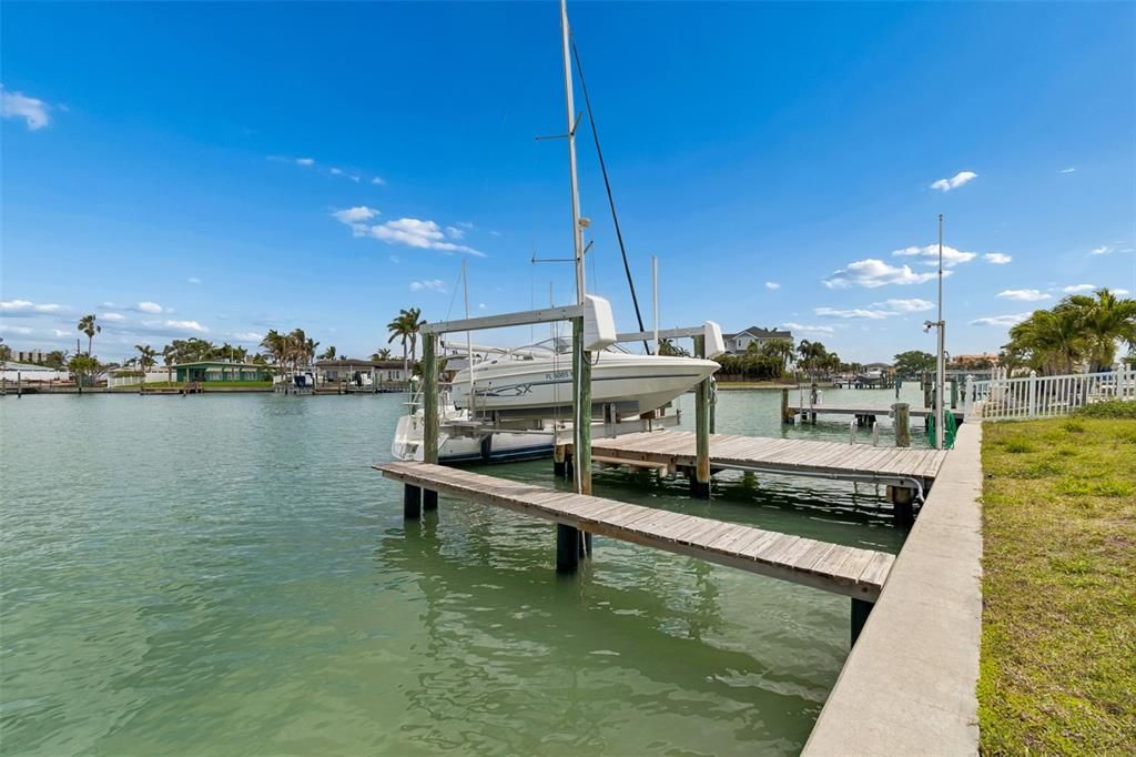 For Sale: $899,900 (3 beds, 2 baths, 1966 Square Feet)