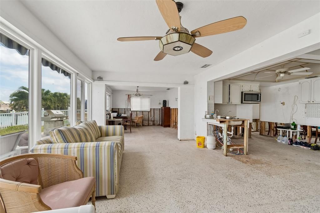For Sale: $899,900 (3 beds, 2 baths, 1966 Square Feet)