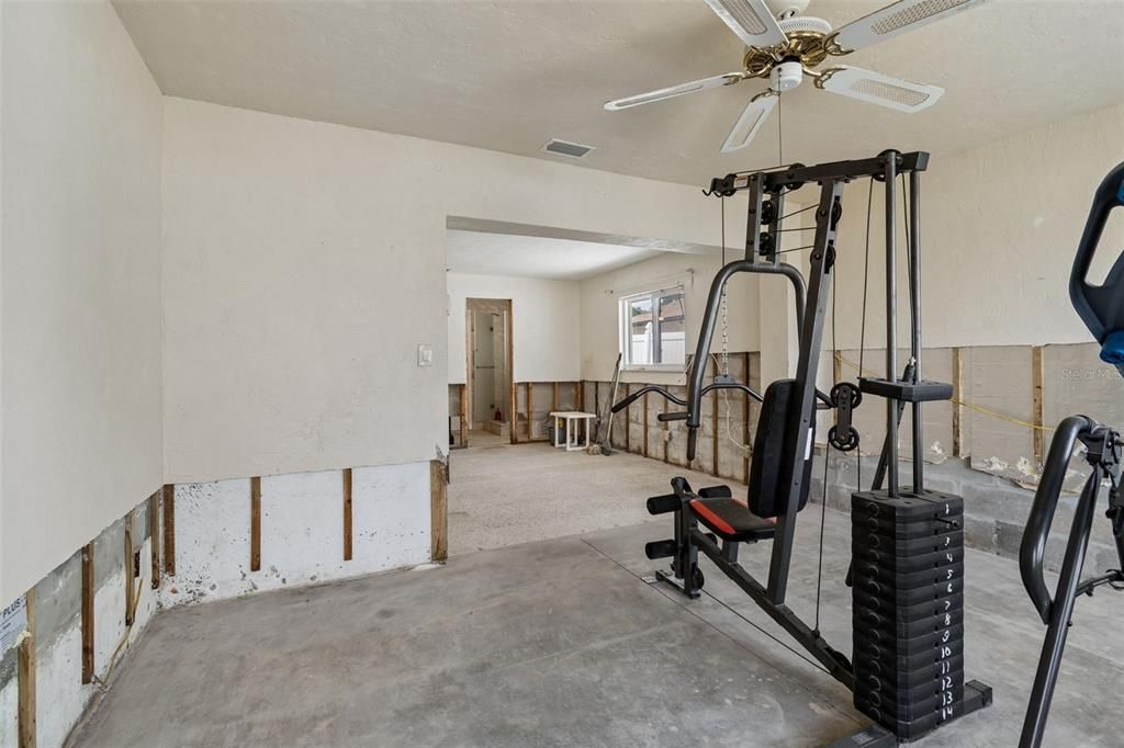 For Sale: $899,900 (3 beds, 2 baths, 1966 Square Feet)