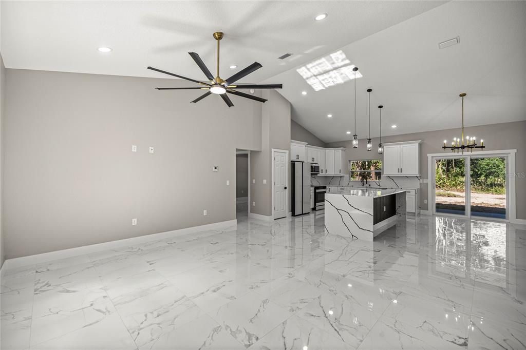 For Sale: $299,900 (3 beds, 2 baths, 1532 Square Feet)