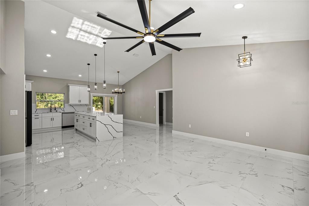 For Sale: $299,900 (3 beds, 2 baths, 1532 Square Feet)