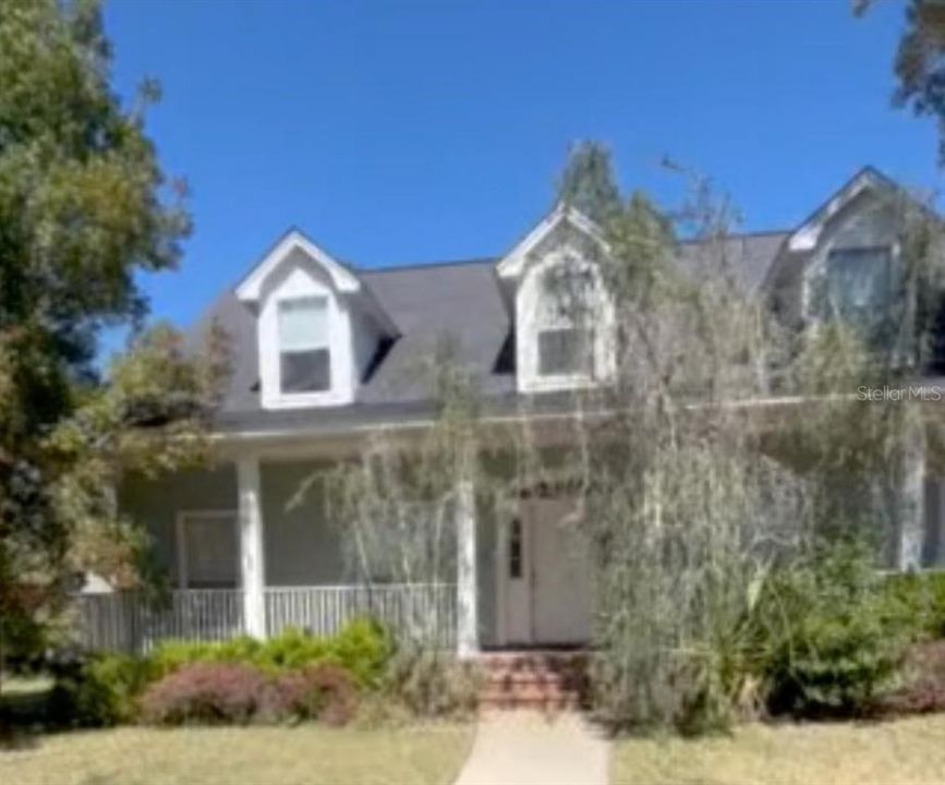 Recently Sold: $450,000 (4 beds, 3 baths, 2968 Square Feet)