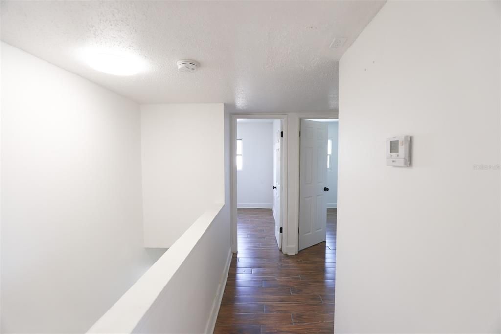 For Sale: $66,000 (4 beds, 1 baths, 972 Square Feet)