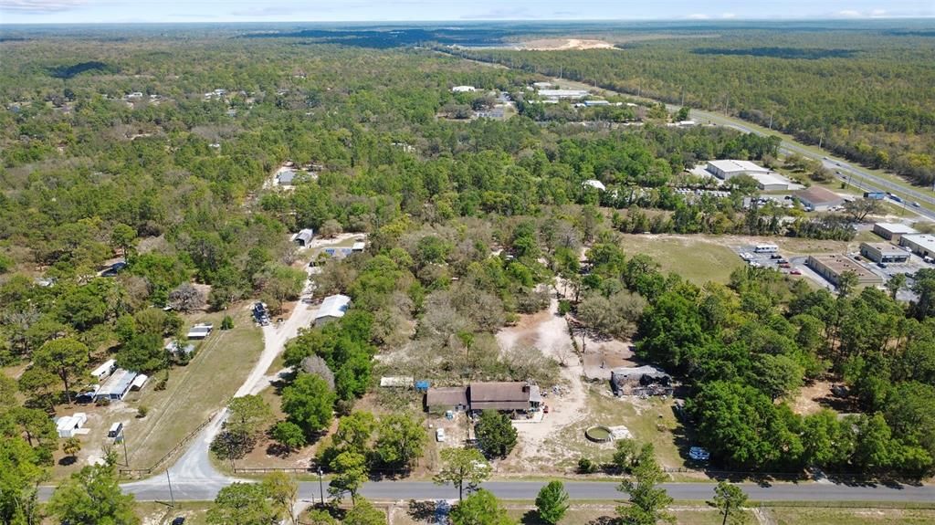 待售: $699,900 (7.36 acres)