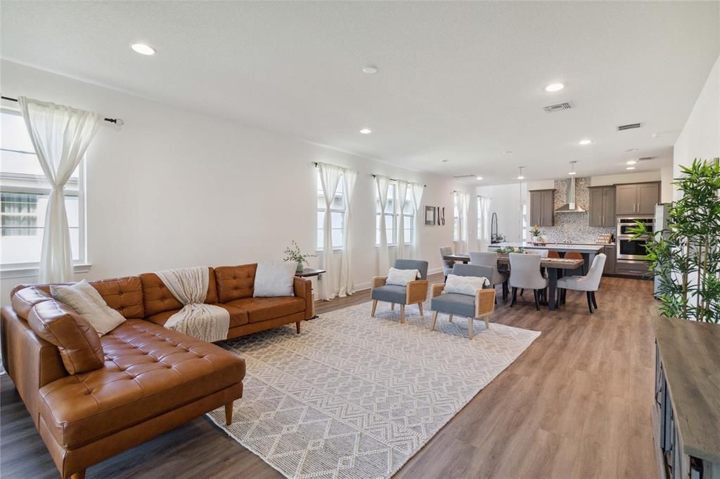 For Sale: $498,000 (4 beds, 3 baths, 2732 Square Feet)