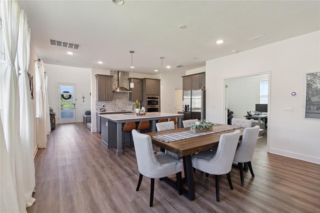 For Sale: $498,000 (4 beds, 3 baths, 2732 Square Feet)