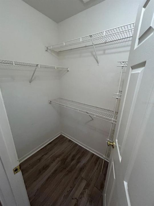 Active With Contract: $159,900 (2 beds, 2 baths, 1042 Square Feet)