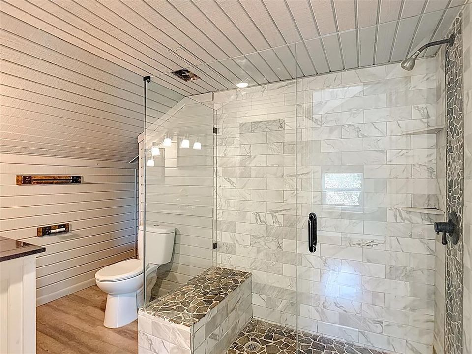Activo con contrato: $459,900 (3 camas, 2 baños, 1840 Pies cuadrados)