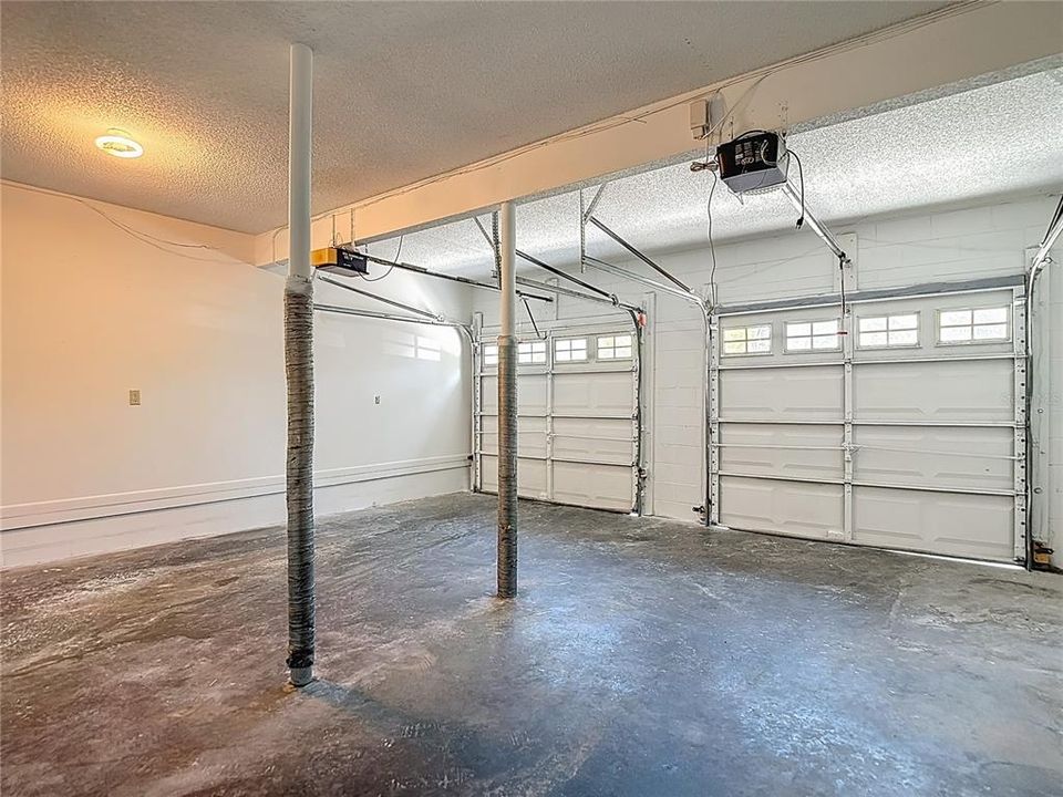 Activo con contrato: $459,900 (3 camas, 2 baños, 1840 Pies cuadrados)