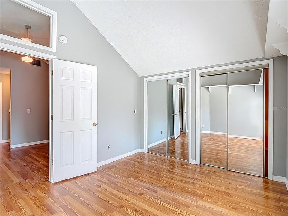 Activo con contrato: $459,900 (3 camas, 2 baños, 1840 Pies cuadrados)