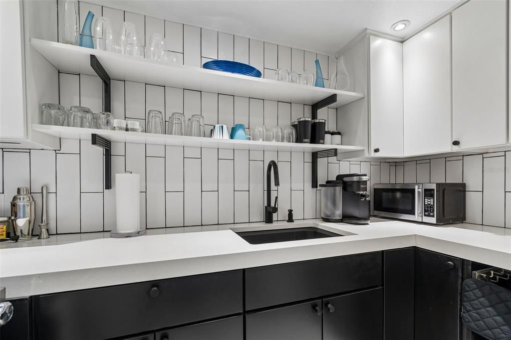 For Sale: $369,000 (0 beds, 1 baths, 493 Square Feet)