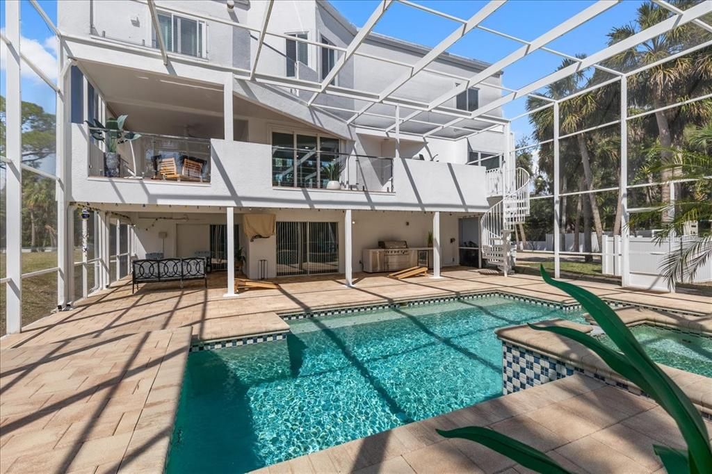 For Sale: $1,299,000 (4 beds, 3 baths, 2624 Square Feet)