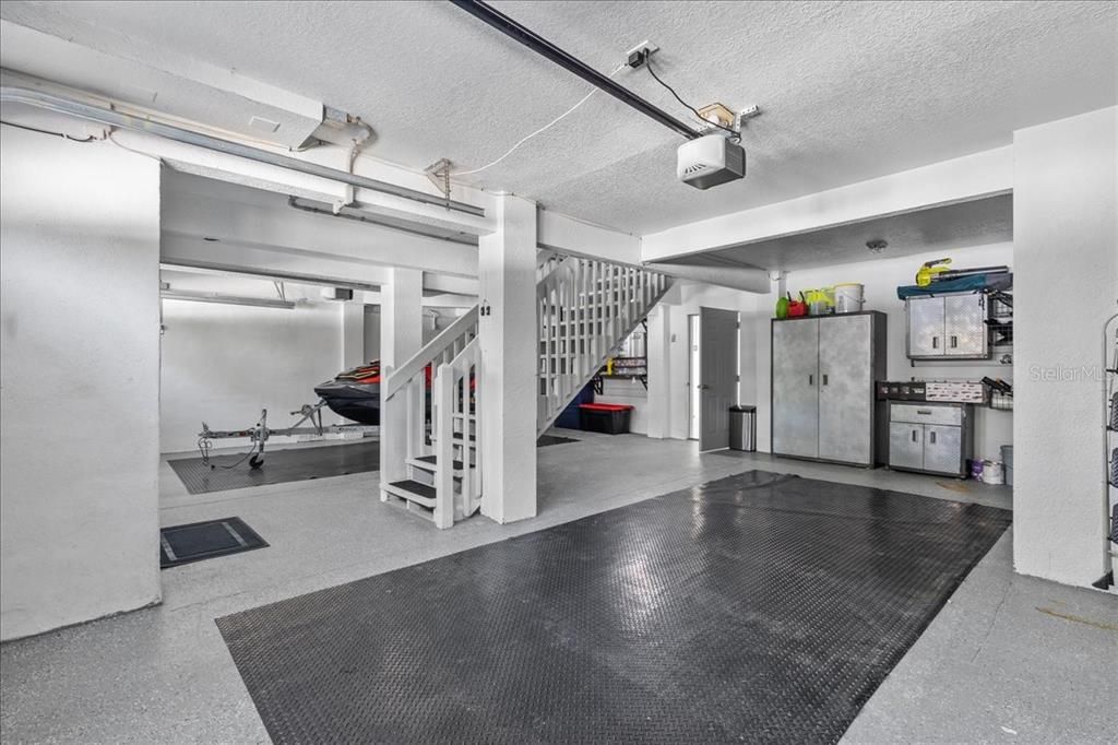 For Sale: $1,299,000 (4 beds, 3 baths, 2624 Square Feet)
