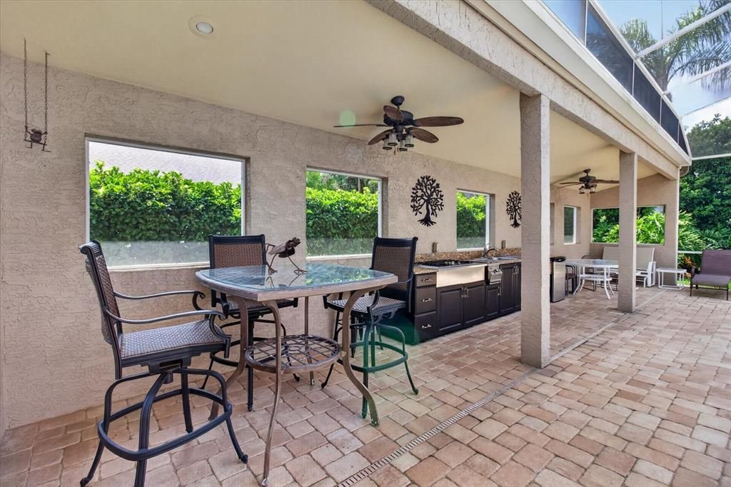 En Venta: $1,300,000 (4 camas, 4 baños, 3691 Pies cuadrados)