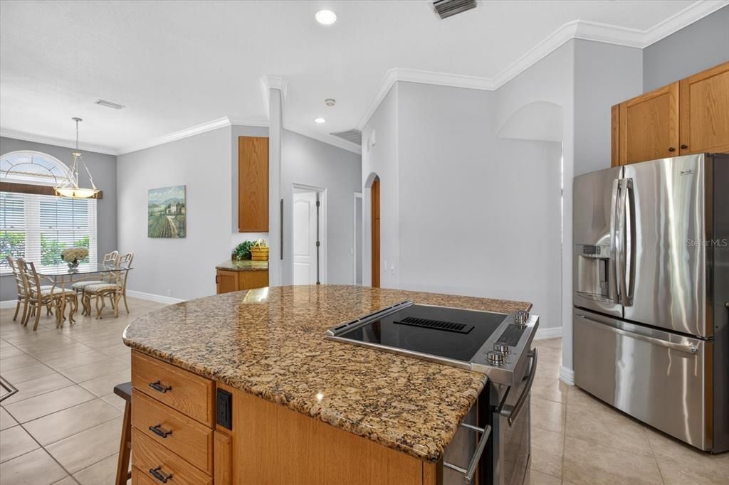 En Venta: $1,300,000 (4 camas, 4 baños, 3691 Pies cuadrados)