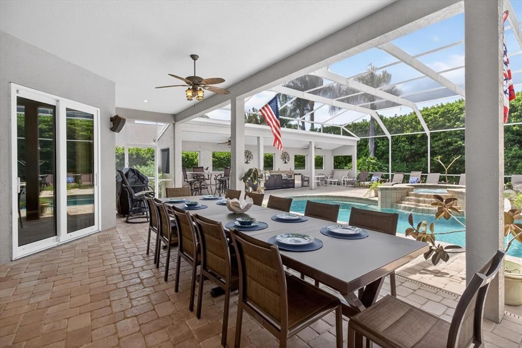 En Venta: $1,300,000 (4 camas, 4 baños, 3691 Pies cuadrados)