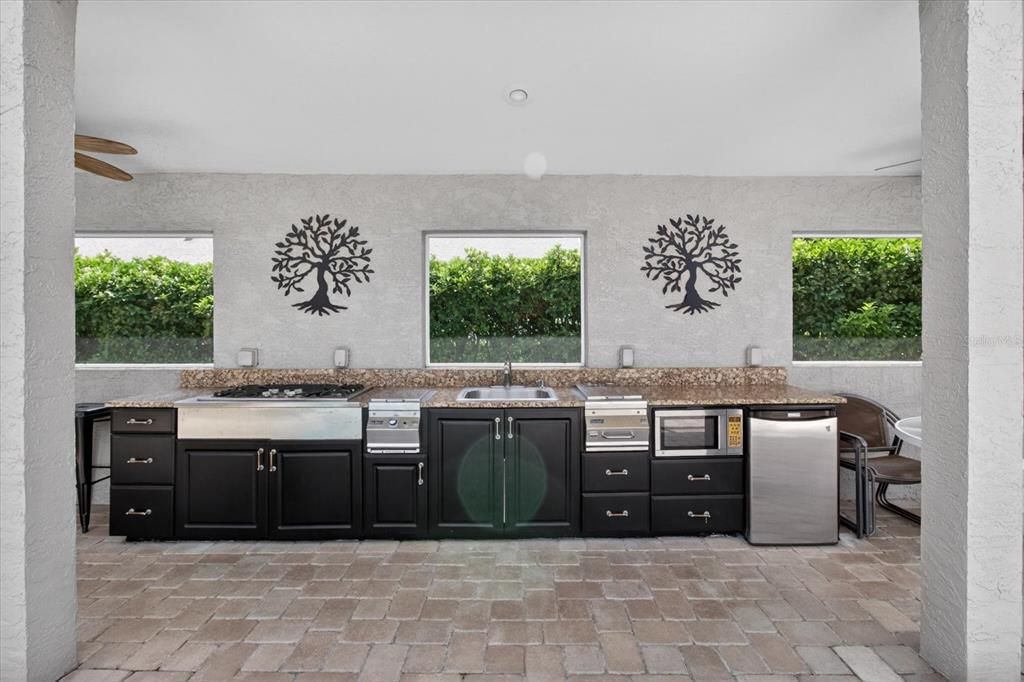 En Venta: $1,300,000 (4 camas, 4 baños, 3691 Pies cuadrados)