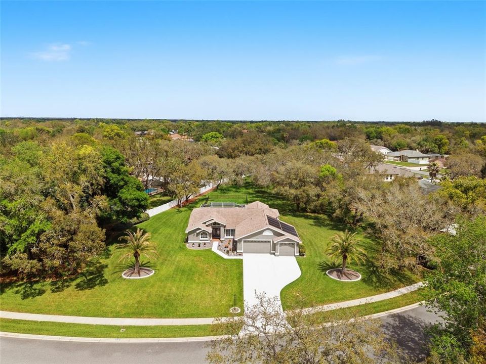 Под контрактом: $465,000 (3 спален, 2 ванн, 2078 Квадратных фут)