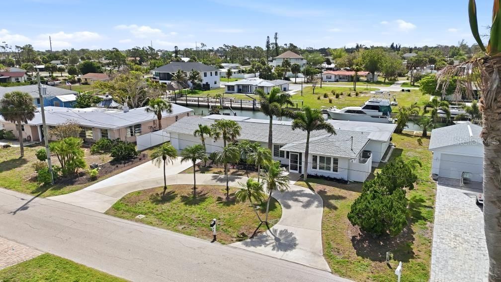 En Venta: $750,000 (4 camas, 2 baños, 2102 Pies cuadrados)