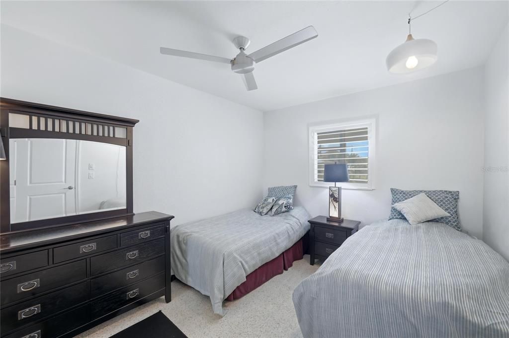 En Venta: $750,000 (4 camas, 2 baños, 2102 Pies cuadrados)