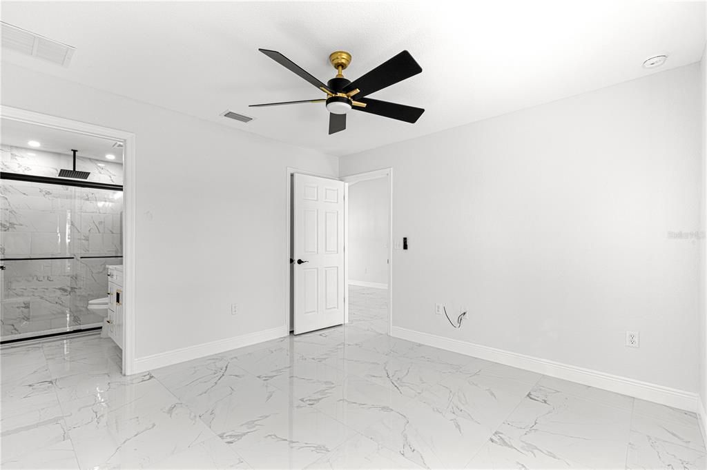 Active With Contract: $248,000 (3 beds, 2 baths, 1156 Square Feet)