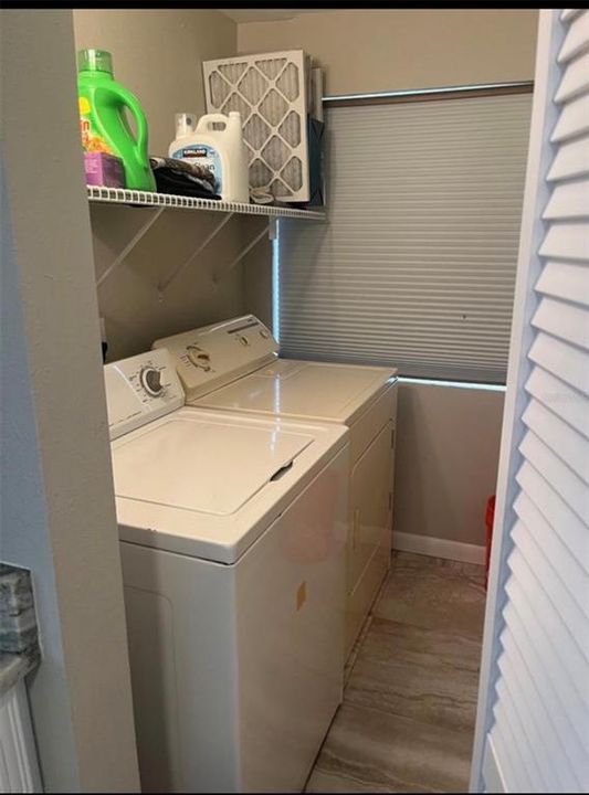 Activo con contrato: $3,950 (4 camas, 2 baños, 1878 Pies cuadrados)