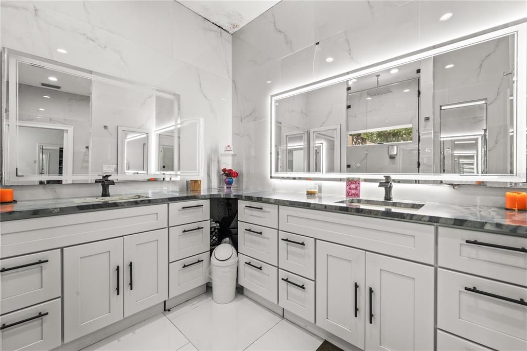For Sale: $1,699,695 (7 beds, 4 baths, 4268 Square Feet)