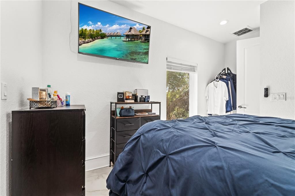 For Sale: $1,699,695 (7 beds, 4 baths, 4268 Square Feet)