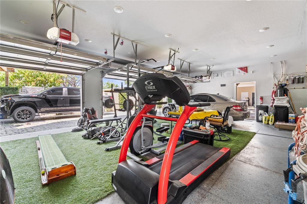 For Sale: $1,699,695 (7 beds, 4 baths, 4268 Square Feet)