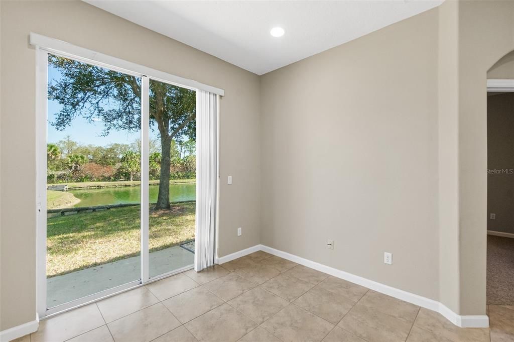 На продажу: $319,000 (3 спален, 2 ванн, 1598 Квадратных фут)