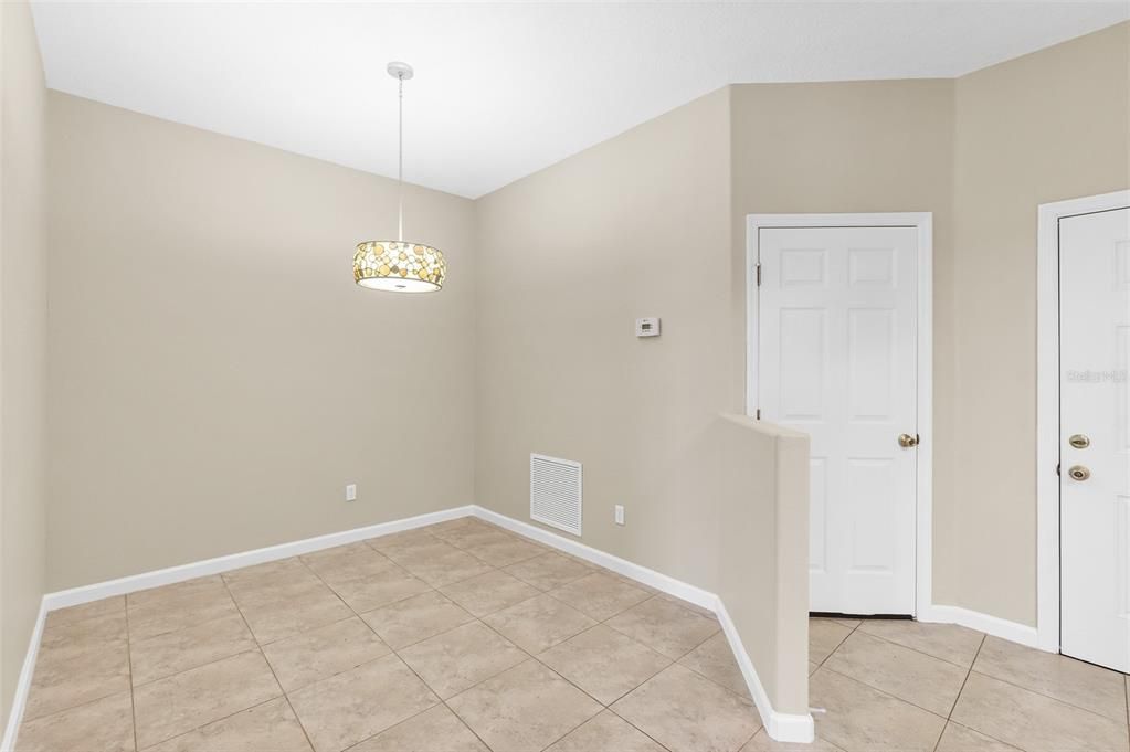 На продажу: $319,000 (3 спален, 2 ванн, 1598 Квадратных фут)