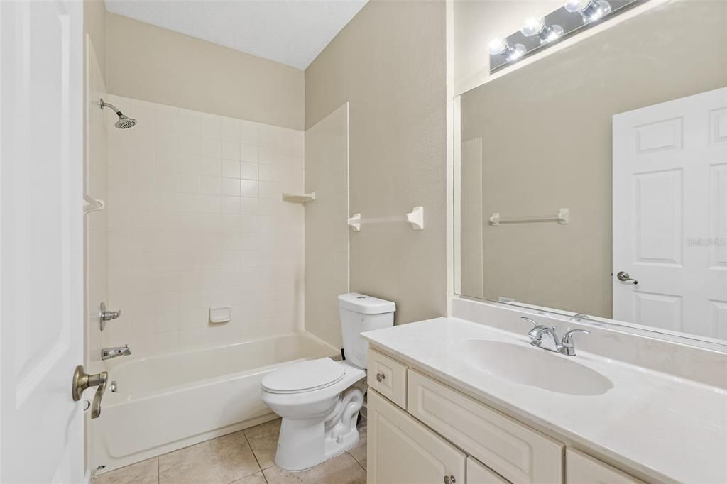 На продажу: $319,000 (3 спален, 2 ванн, 1598 Квадратных фут)