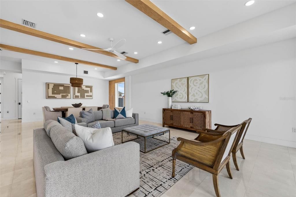 Active With Contract: $3,995,000 (5 beds, 4 baths, 4233 Square Feet)