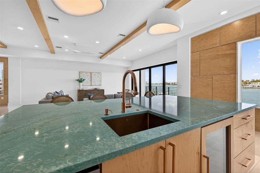 Active With Contract: $3,995,000 (5 beds, 4 baths, 4233 Square Feet)
