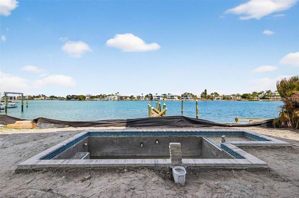 Active With Contract: $3,995,000 (5 beds, 4 baths, 4233 Square Feet)