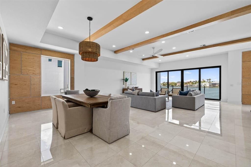 Active With Contract: $3,995,000 (5 beds, 4 baths, 4233 Square Feet)