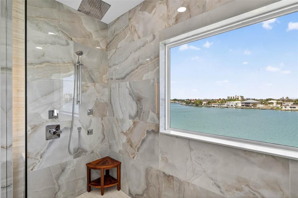 Active With Contract: $3,995,000 (5 beds, 4 baths, 4233 Square Feet)