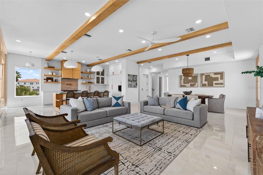 Active With Contract: $3,995,000 (5 beds, 4 baths, 4233 Square Feet)