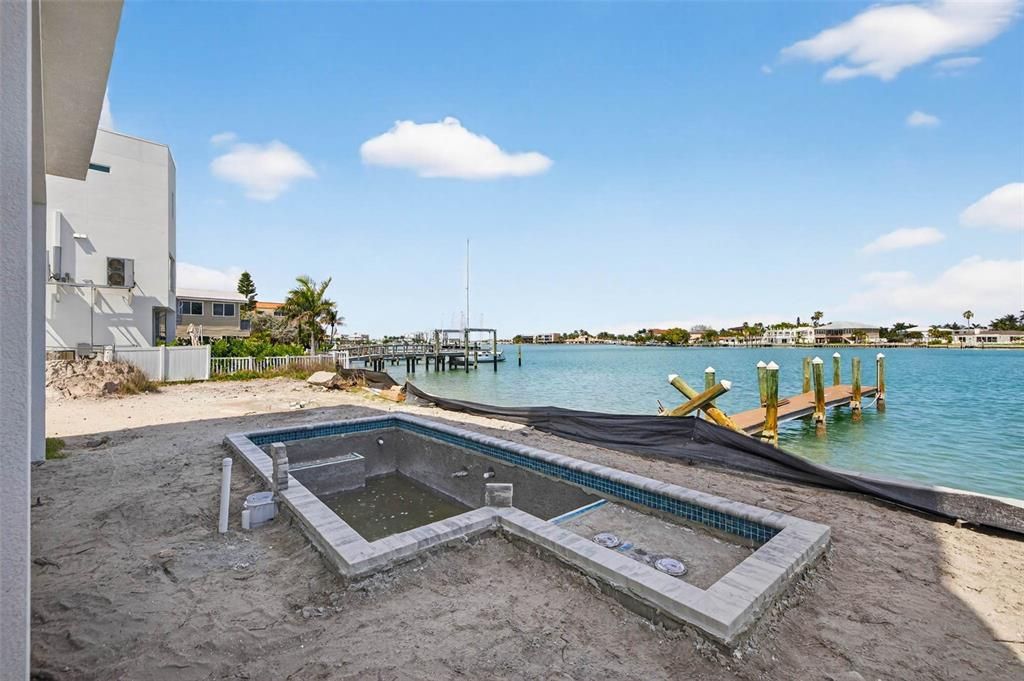 Active With Contract: $3,995,000 (5 beds, 4 baths, 4233 Square Feet)