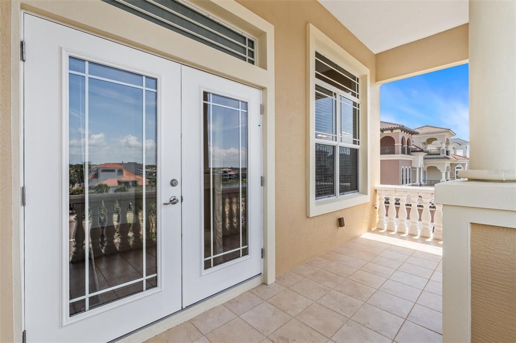 En Venta: $2,950,000 (4 camas, 4 baños, 4327 Pies cuadrados)