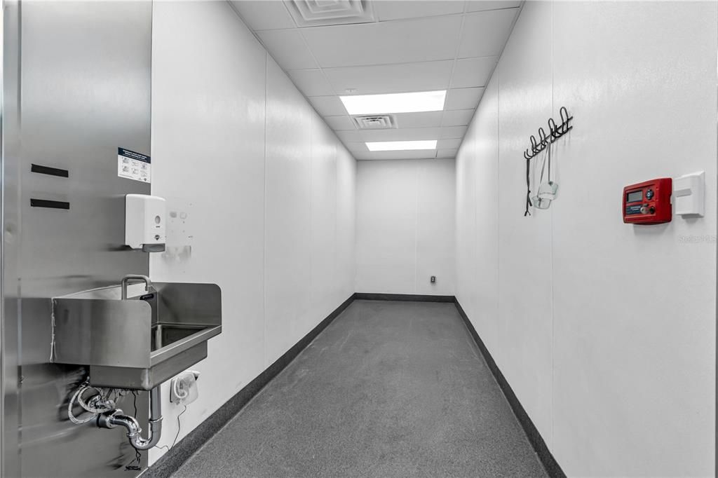 For Sale: $144,000 (0 beds, 0 baths, 1924 Square Feet)