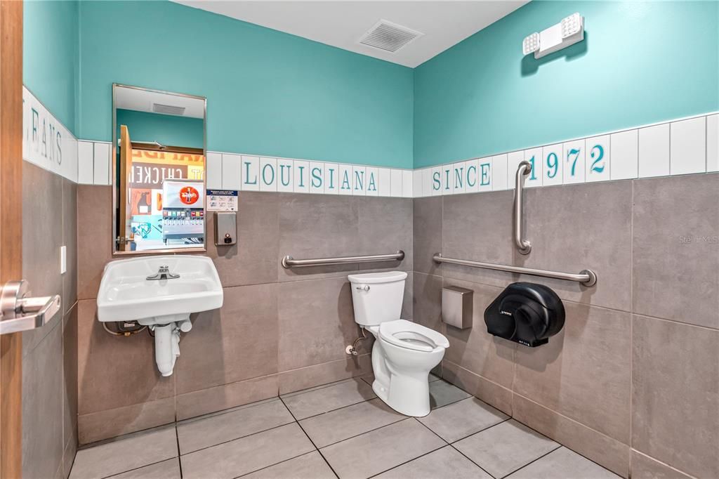 For Sale: $144,000 (0 beds, 0 baths, 1924 Square Feet)