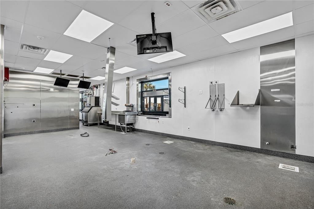 For Sale: $144,000 (0 beds, 0 baths, 1924 Square Feet)