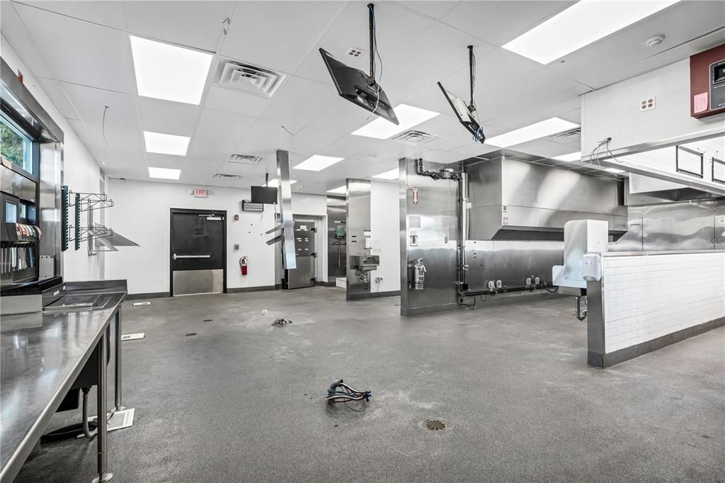 For Sale: $144,000 (0 beds, 0 baths, 1924 Square Feet)