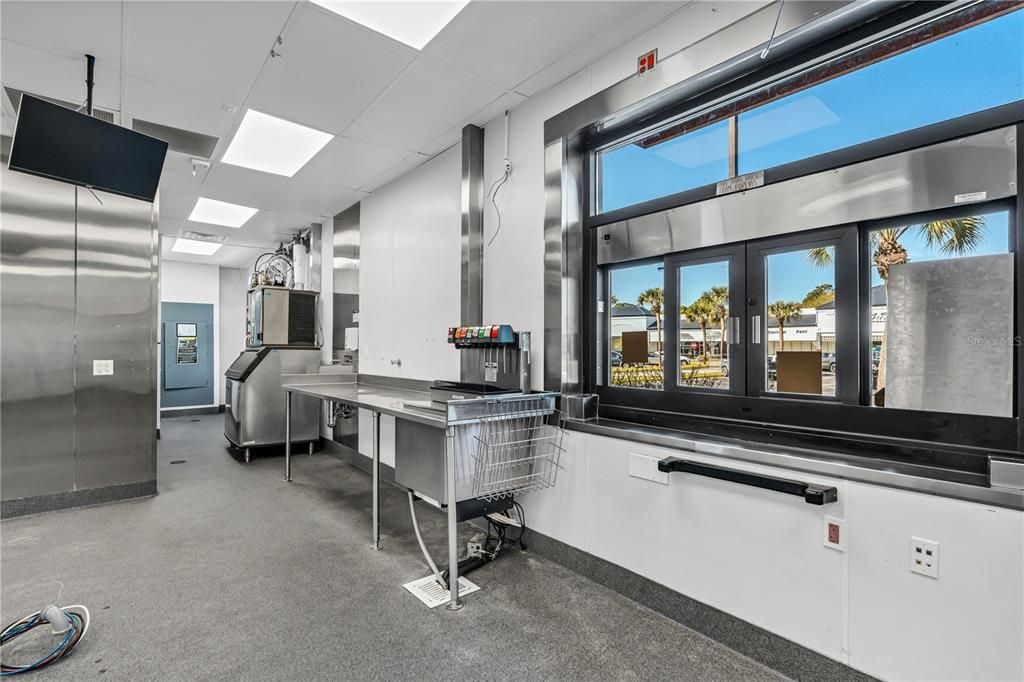 For Sale: $144,000 (0 beds, 0 baths, 1924 Square Feet)