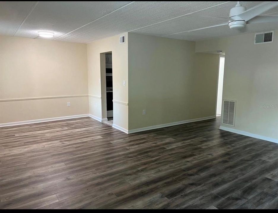 Activo con contrato: $1,700 (2 camas, 1 baños, 1069 Pies cuadrados)