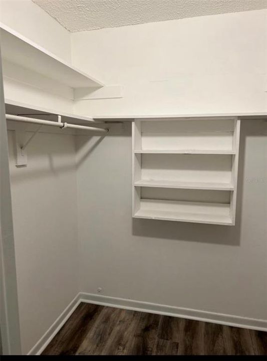 Activo con contrato: $1,700 (2 camas, 1 baños, 1069 Pies cuadrados)